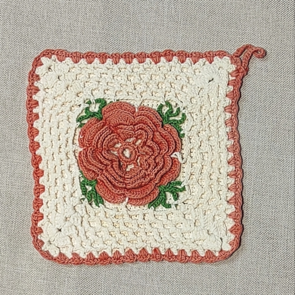 Vintage Crocheted Potholder Pink Rose Kitchen